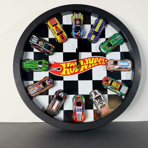 ساعت طرح hotwheels