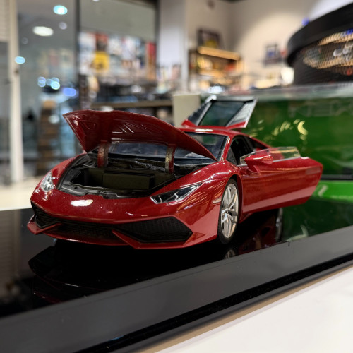 ماکت حرفه ای لامبورگینی هوراکان LP610